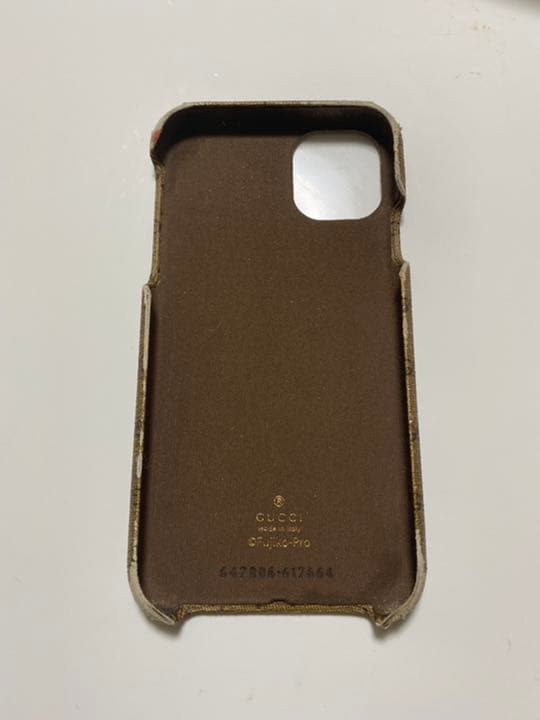 GUCCIドラえもん　iPhone11ケース