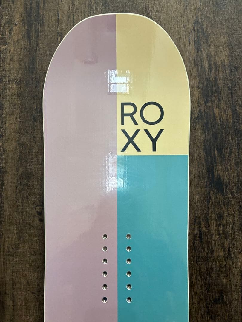 美品 ROXY XOXO 142cm ロキシー スノーボード 板 ボード