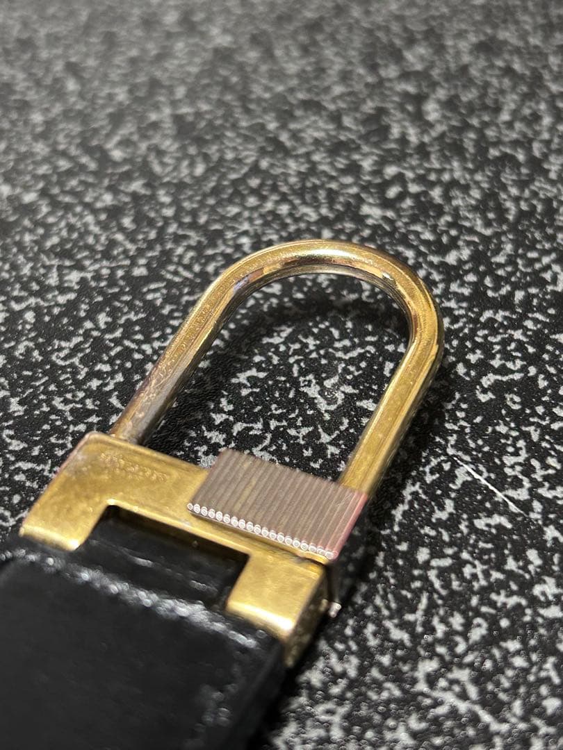 SAINT LAURENT 黒 レザー キーホルダー