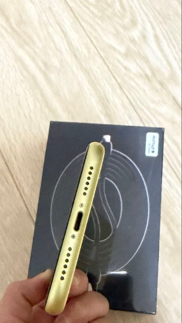 Apple iPhone11 128GB 黄色 本体