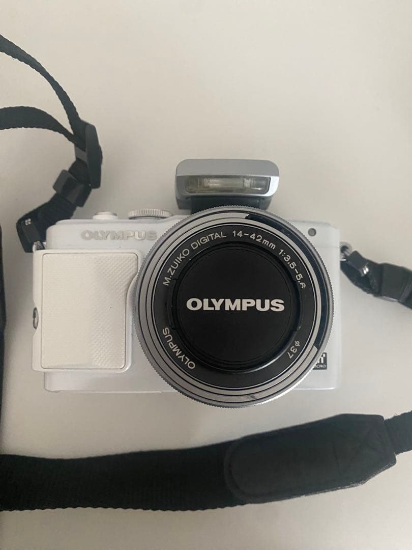 OLYMPUS PEN ホワイト