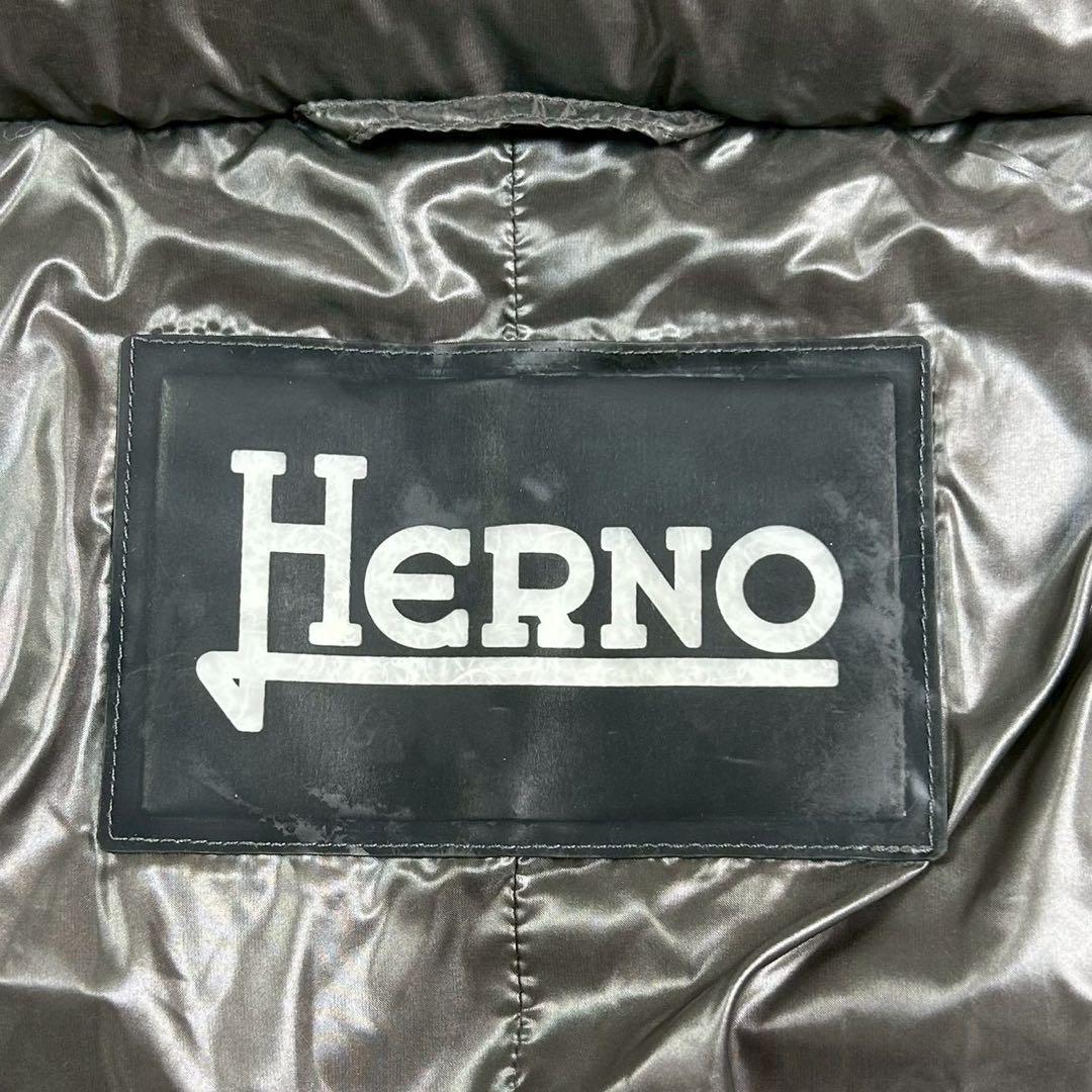 良品　ヘルノ　アメリア　ダウンコート　軽量ナイロン　グレージュ　42