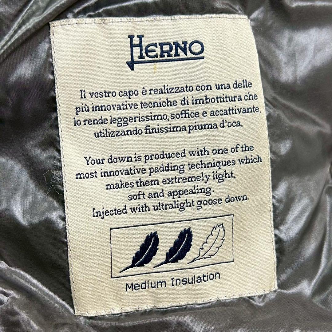 良品　ヘルノ　アメリア　ダウンコート　軽量ナイロン　グレージュ　42