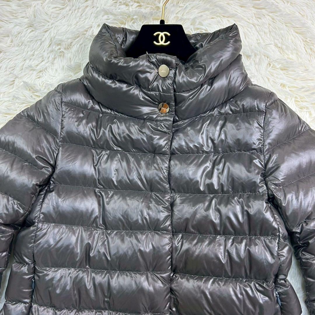 良品　ヘルノ　アメリア　ダウンコート　軽量ナイロン　グレージュ　42