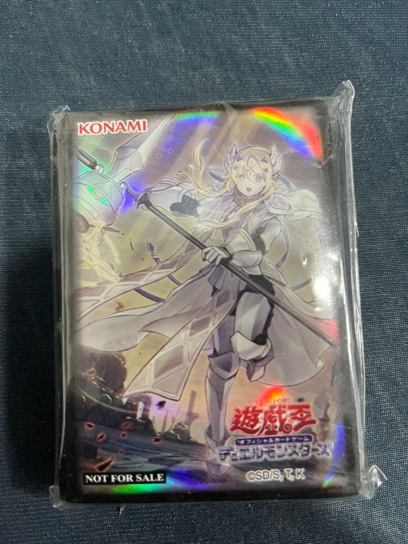 新品未使用　遊戯王 教導の聖女 エクレシア スリーブ