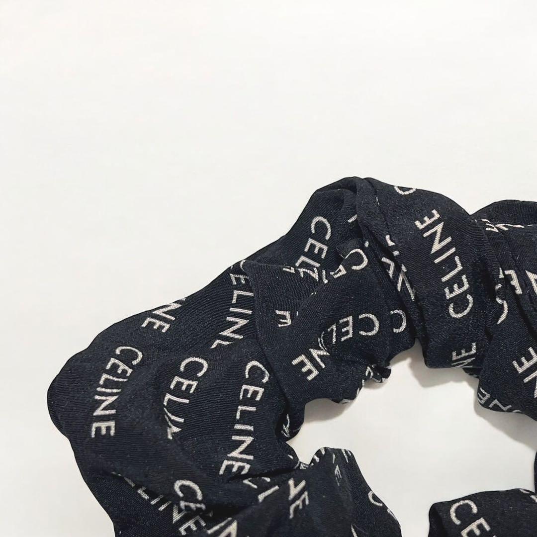 セリーヌ シュシュ レイユール シルク ゴールド ブラック トリオンフ ロゴ