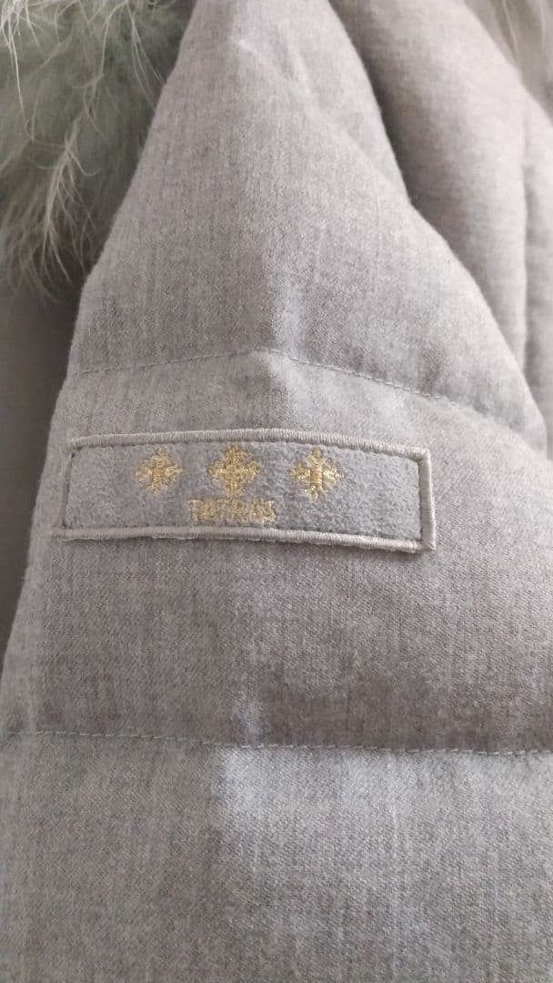 TATRAS 希少カラーグレー&フード付きダウンジャケット