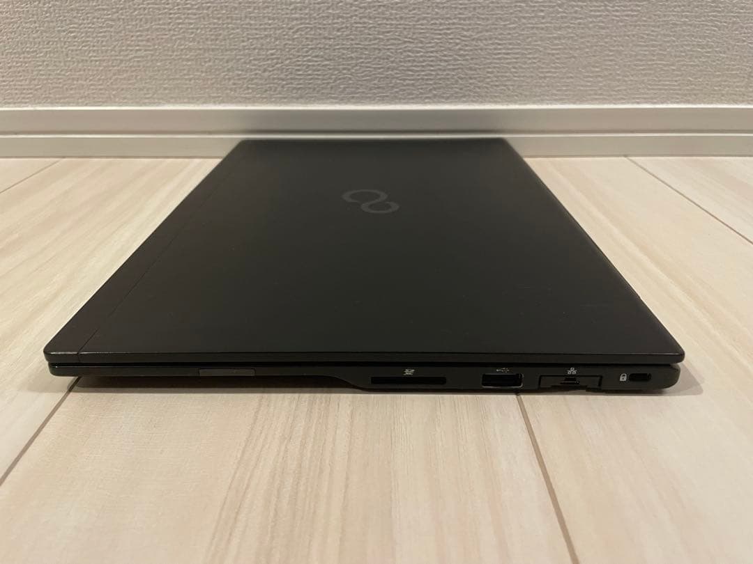 富士通 U9310/E i5-10210U 8GB 256GB Office