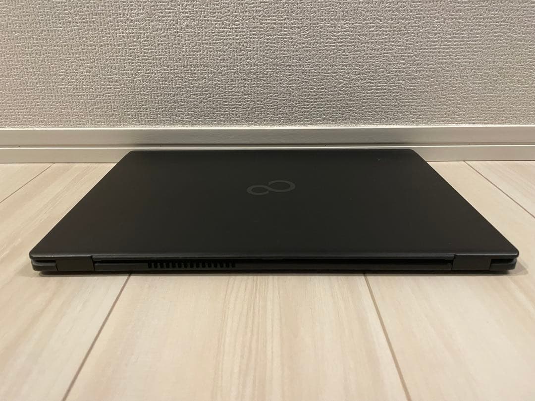 富士通 U9310/E i5-10210U 8GB 256GB Office