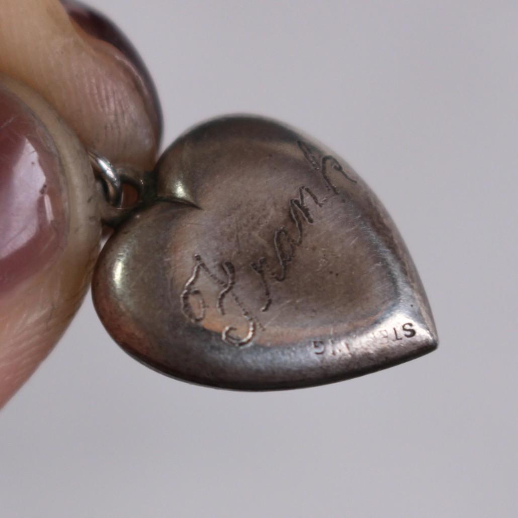 30s　スウィートハートジュエリー　波　シルバー　スクロール　チャーム　勿忘草