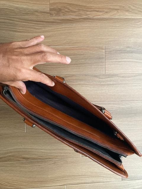 柏餅【状態良し】SLOW / スロー ビジネスバッグ 本革/レザー