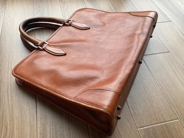 柏餅【状態良し】SLOW / スロー ビジネスバッグ 本革/レザー