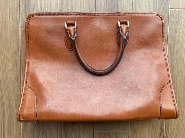 柏餅【状態良し】SLOW / スロー ビジネスバッグ 本革/レザー