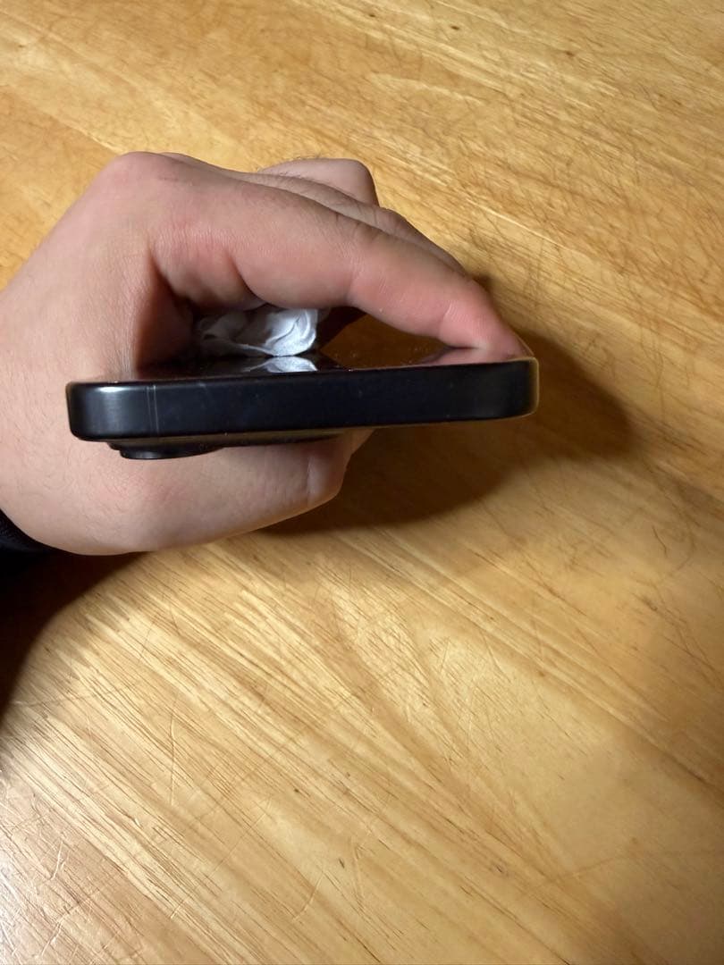 Apple iPhone 15 Pro ブラックチタニウム