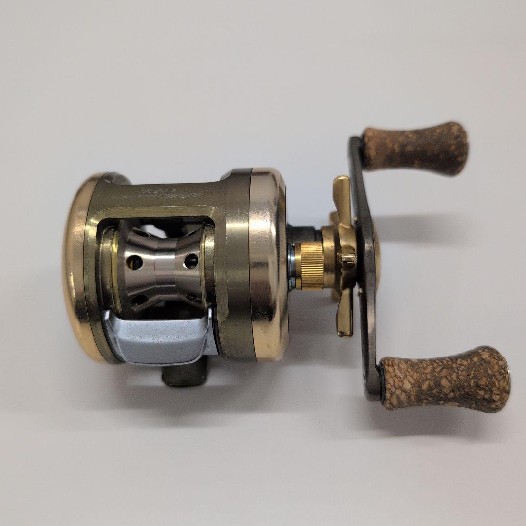 超美品 ダイワミリオネア CV-Z103 グリーンゴールド 限定生産品　右巻