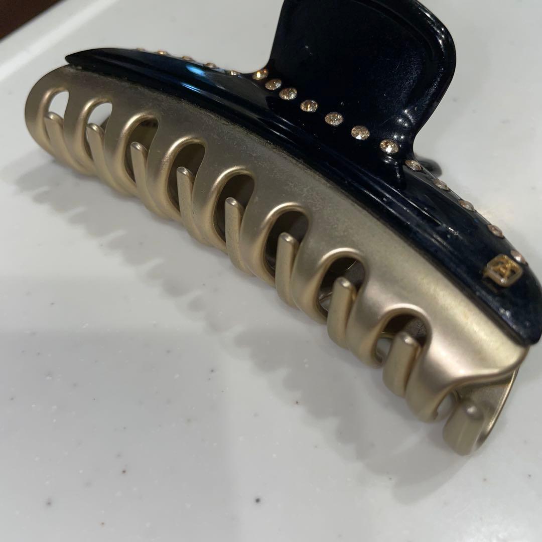 アレクサンドル ドゥ パリ ヘアクリップ（L）ストーン付き