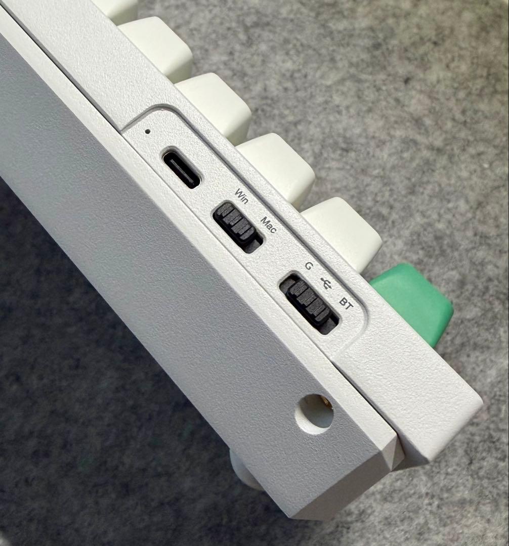 Keychron Q2 Max US配列 シェルホワイト バナナ軸