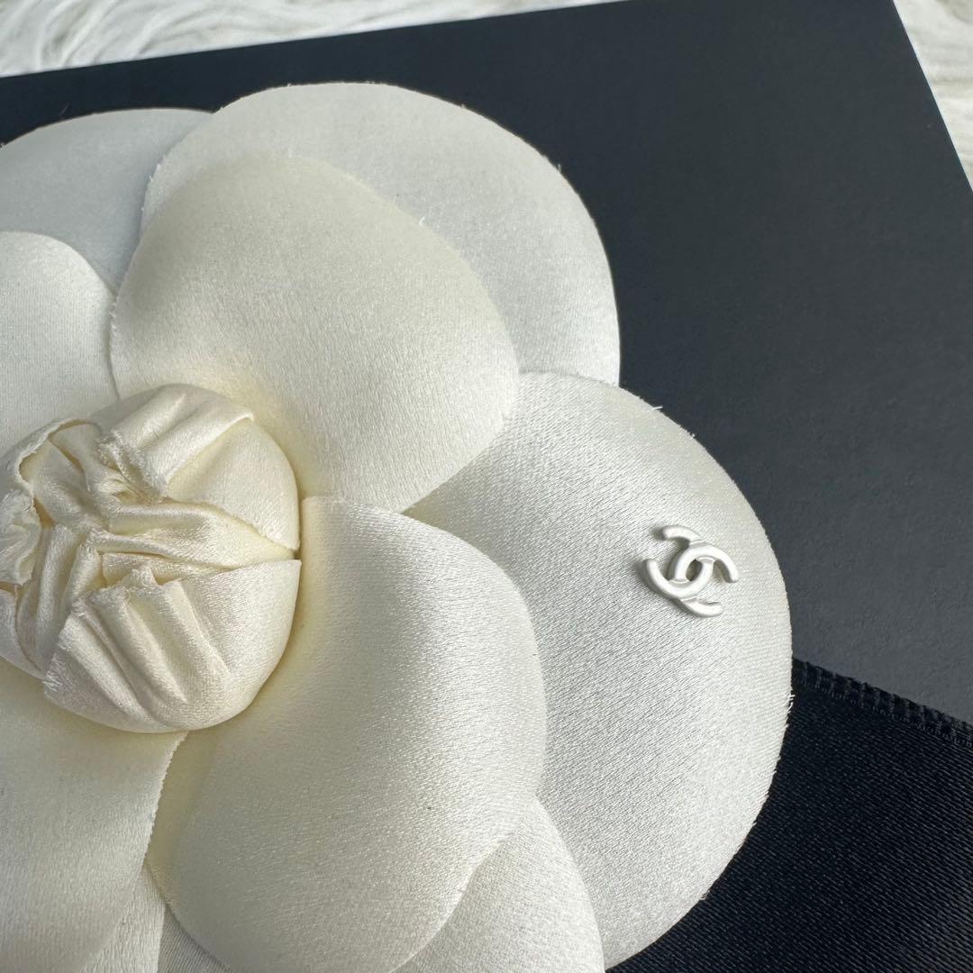 新品同様 CHANEL シャネル カメリア コサージュ ブローチ リボン