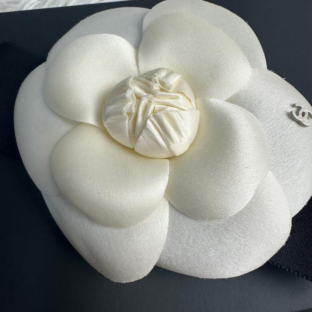 新品同様 CHANEL シャネル カメリア コサージュ ブローチ リボン