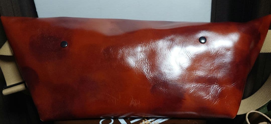 ブラウンレザー メッセンジャーバッグ　ユニアンドコー