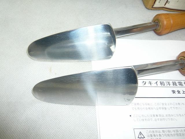 新品完全未使用　 吉井式(タキイ　製)　 電化鏝　和裁コテ　和裁こて　鏝２本付①