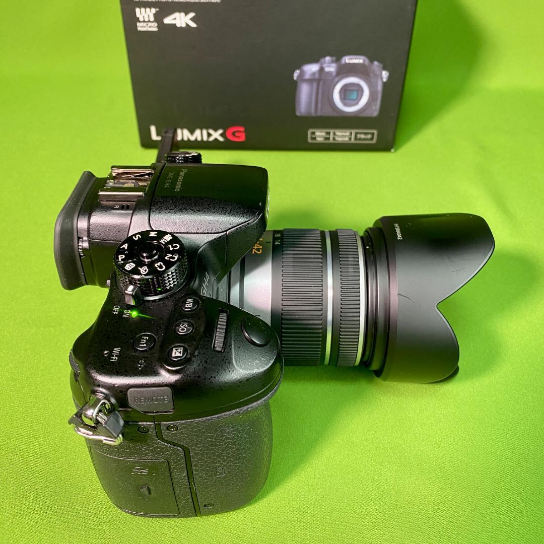 LUMIX GH4 ミラーレスカメラ 4K 動画 音+映像+光 付属品フルセット
