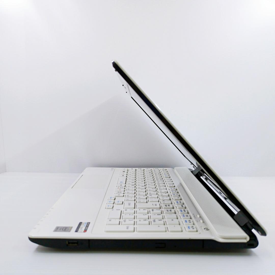 【お買い得】NEC Lavie人気白すぐに使えるノートパソコン カメラ付 e42