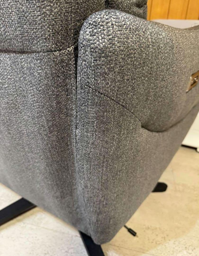 [送料込] ニトリ電動1人掛け　パーソナルチェア　定価79900　使用少ない