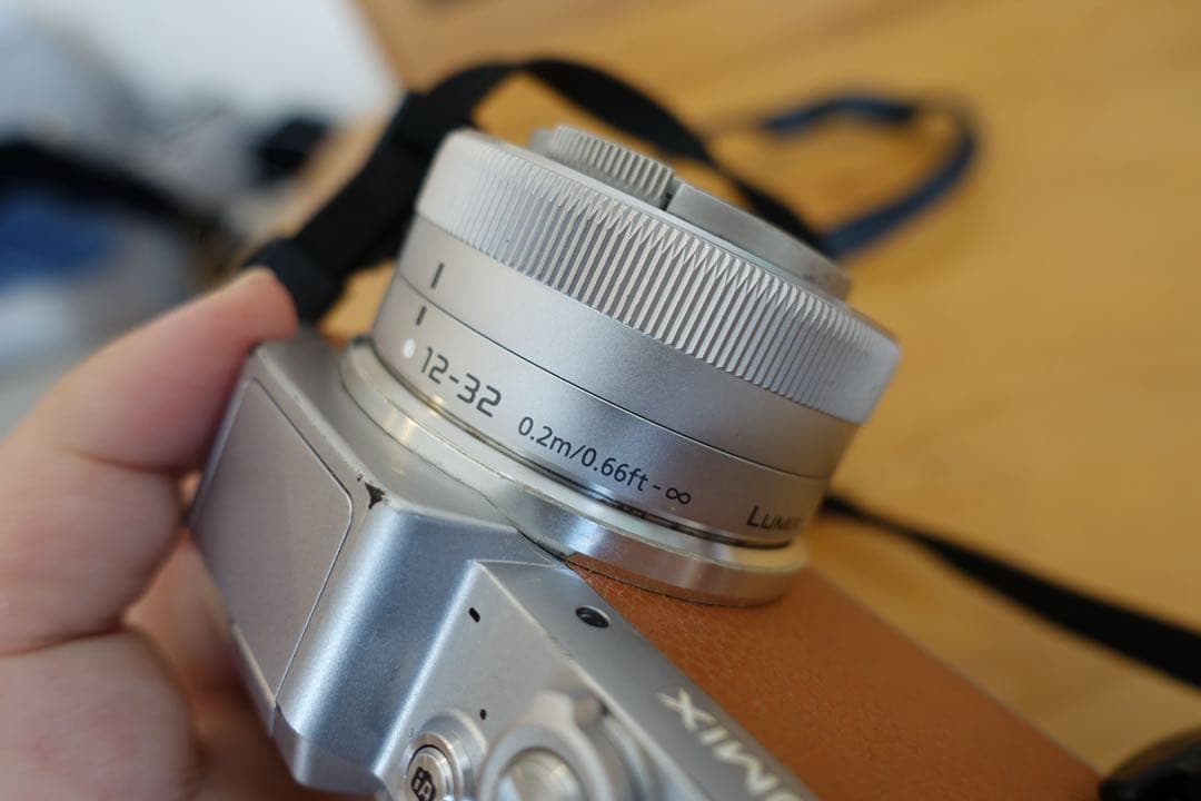 Panasonic LUMIX DMC-GF7 ミラーレス一眼