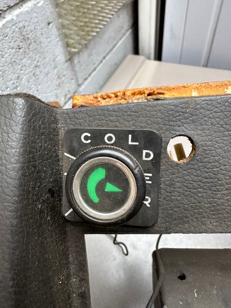 センターコンソールw114.280ce縦目最終型オールドメルセデスベンツ