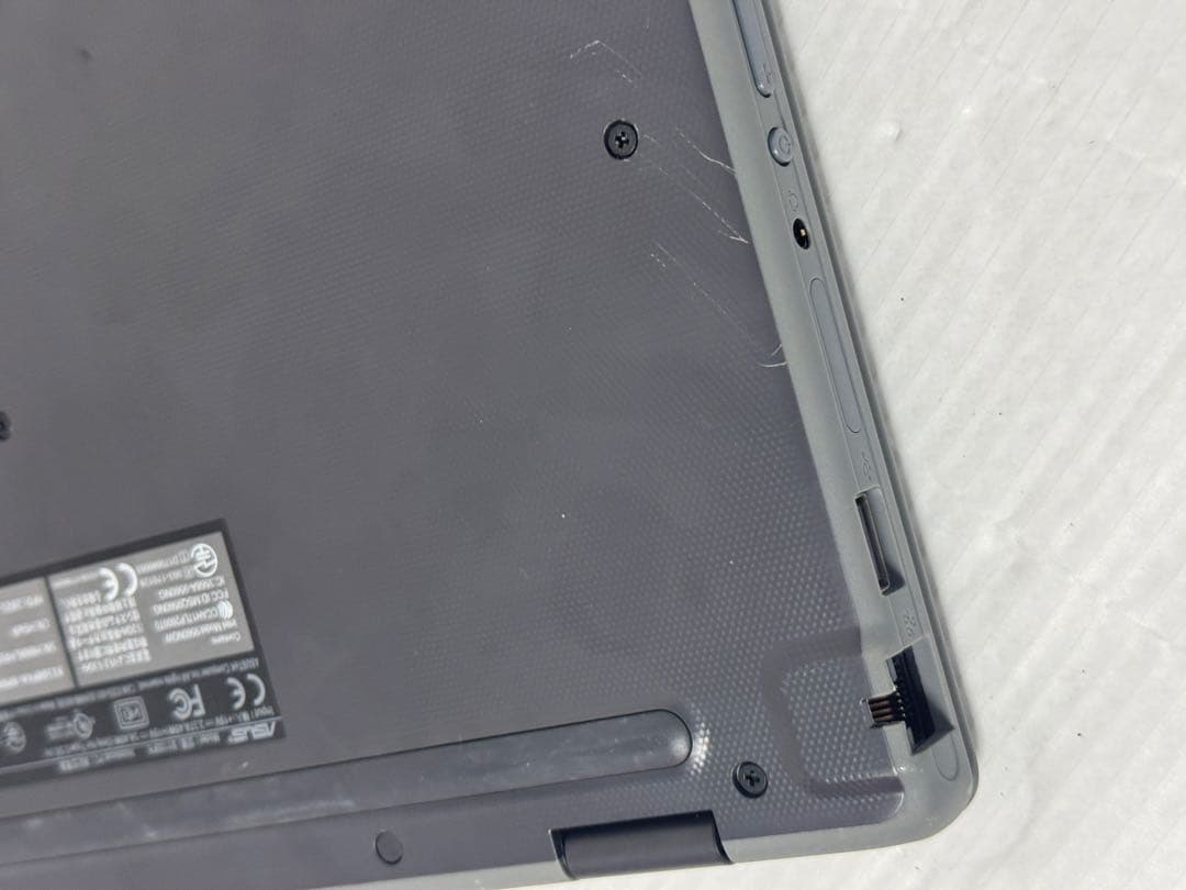 (ジャンク)ASUS B1100FK 1366x768 4GB 128GB