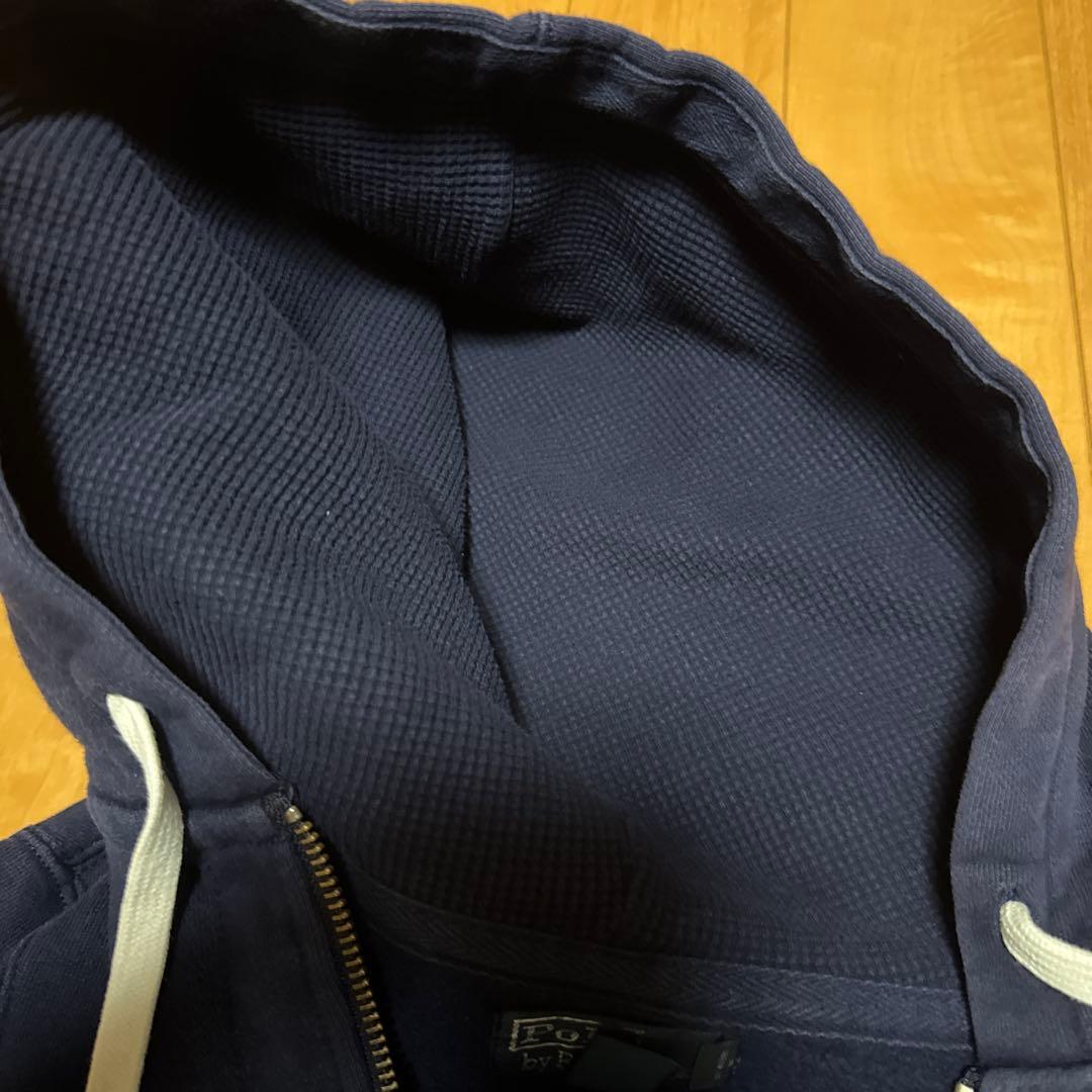 ポロ刺繍入りネイビーパーカー