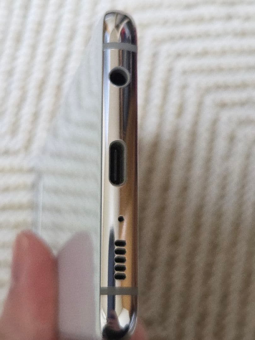 Galaxy S10 楽天モバイル版 純正ワイヤレス充電器つき