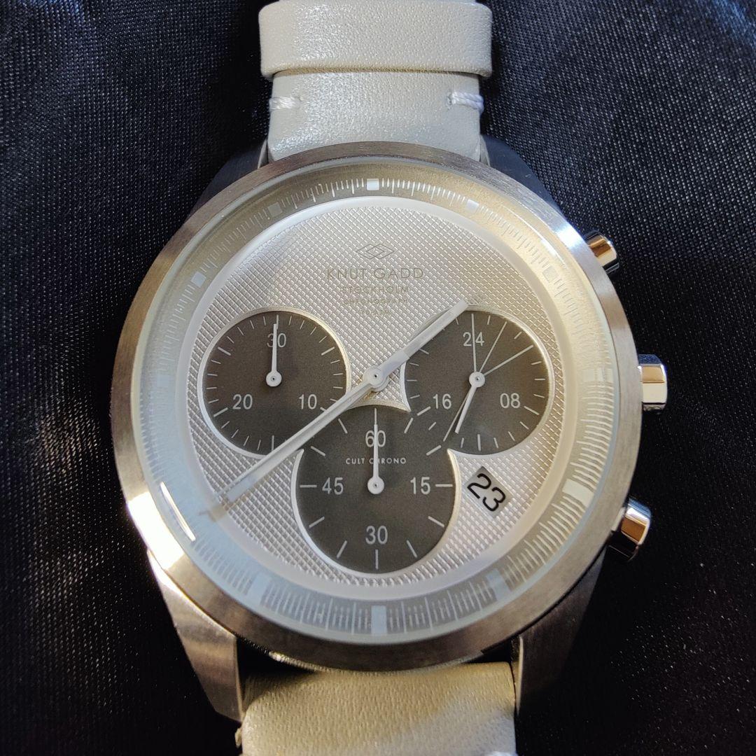 KNUT GADD/クヌートガッド　クロノグラフ 　クォーツ　メンズグレーレザー