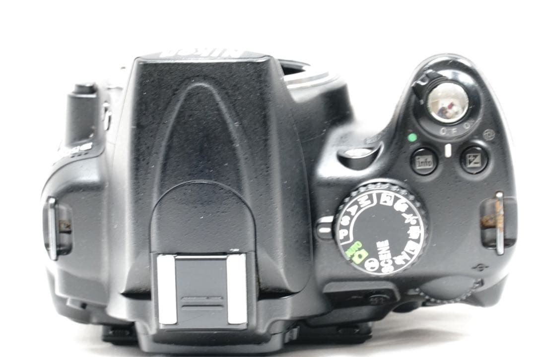 ニコン Nikon D5000 スマホ転送 動画撮影・自撮り可 手振れ補正付