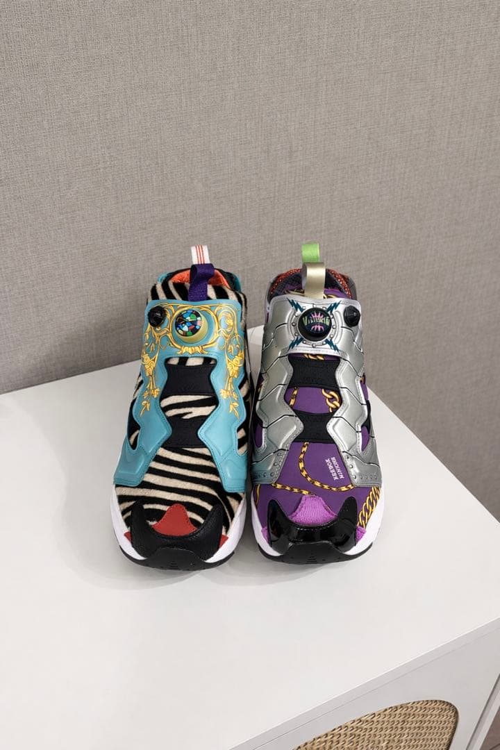 Reebok Instapump Fury × MINIONS コラボスニーカー