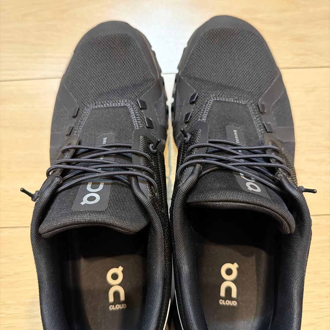 On cloud 6 ブラック