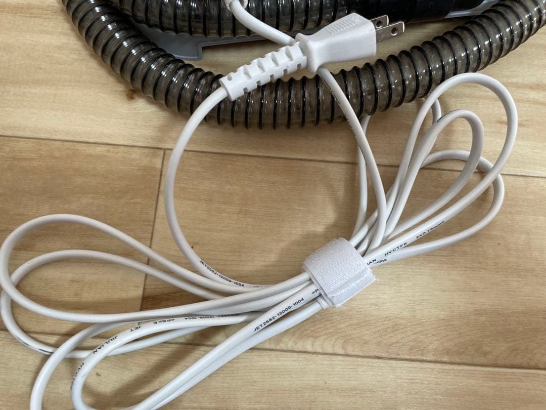 美品アイリスオーヤマ 布製品洗浄クリーナー RNS-P10-W 2024年製