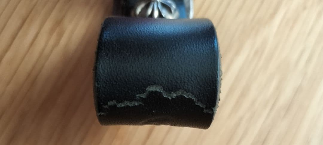 クロムハーツ クロスボールボタン Dリング ベルトループ レザー 黒