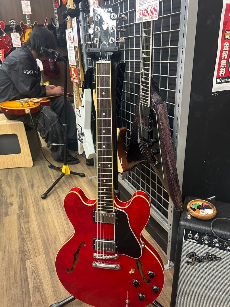 Gibson ES-335 2006年製 Memphis フィギュアドトップ