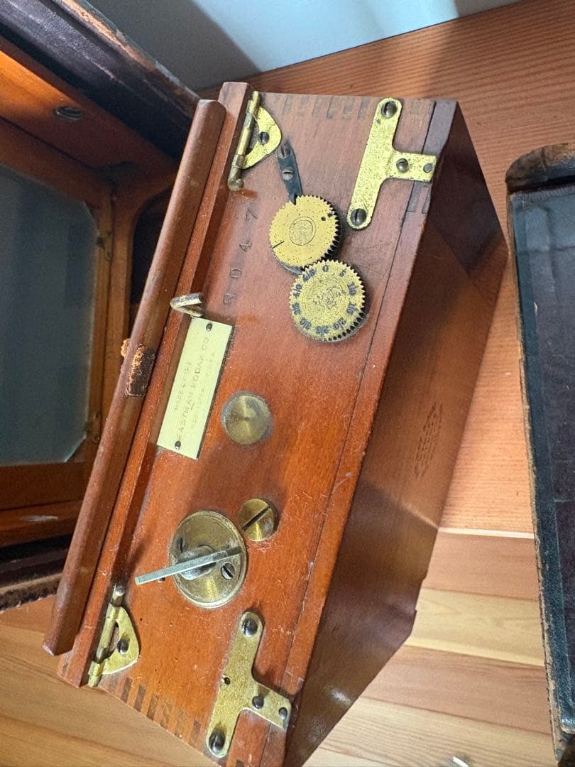 19世紀アンティーク★kodak初のセルフケース式フォールディングカメラ4×5★