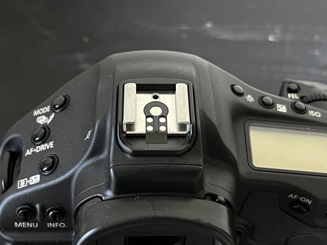 稀少　Canon EOS-1Ds Mark III トランスミッター 付！