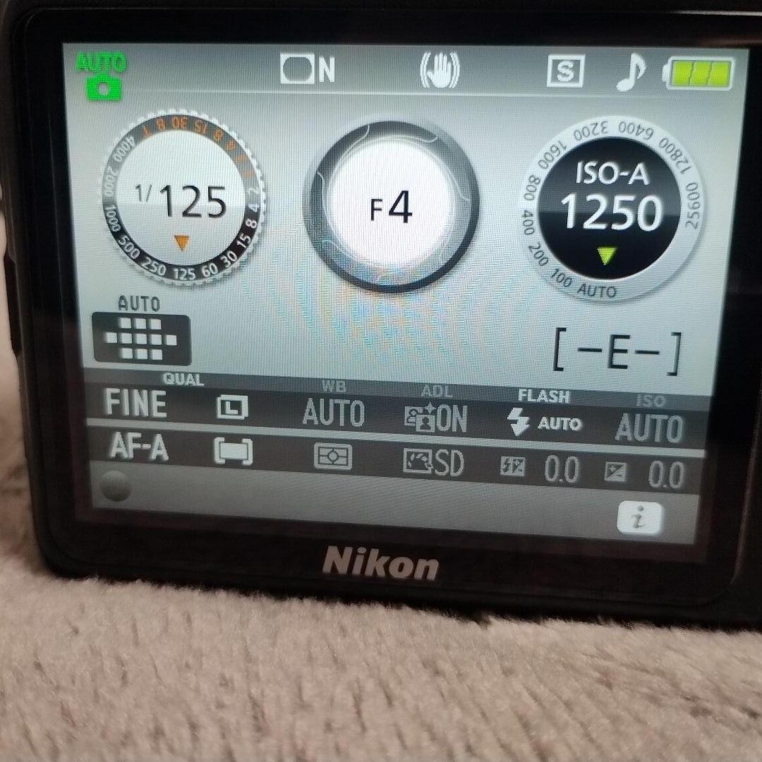 Nikon D3500 デジタル一眼レフカメラ＋標準レンズ＋充電器・電池