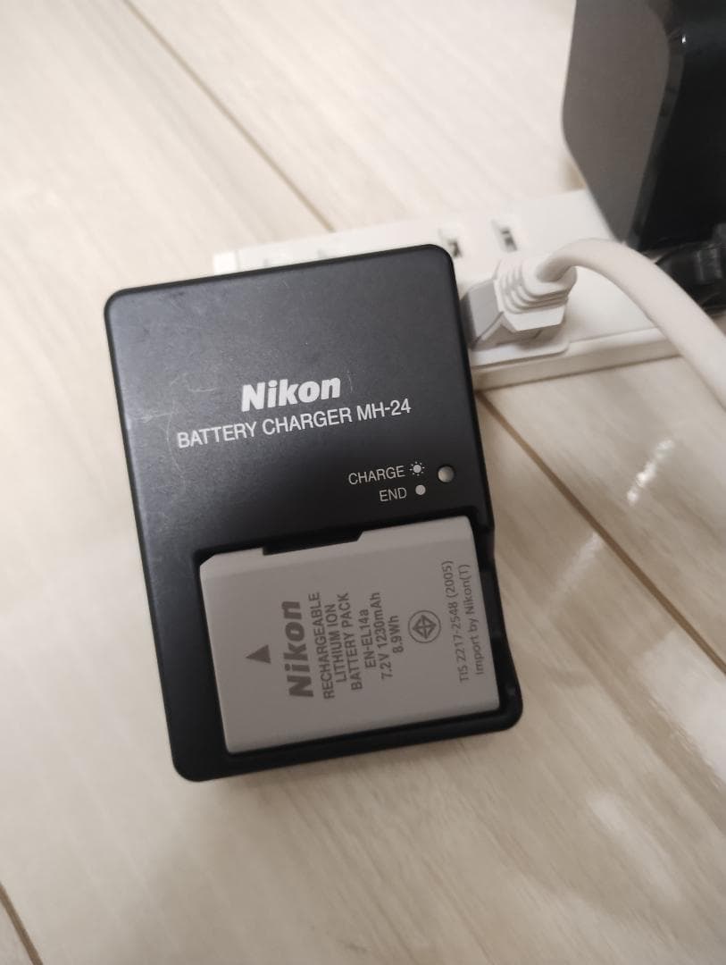 Nikon D3500 デジタル一眼レフカメラ＋標準レンズ＋充電器・電池