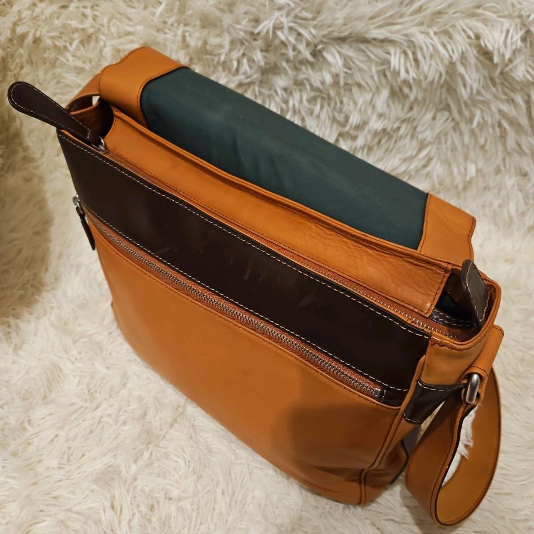 美品 ソメスサドル レザー フラップ ショルダーバッグ キャメル A4