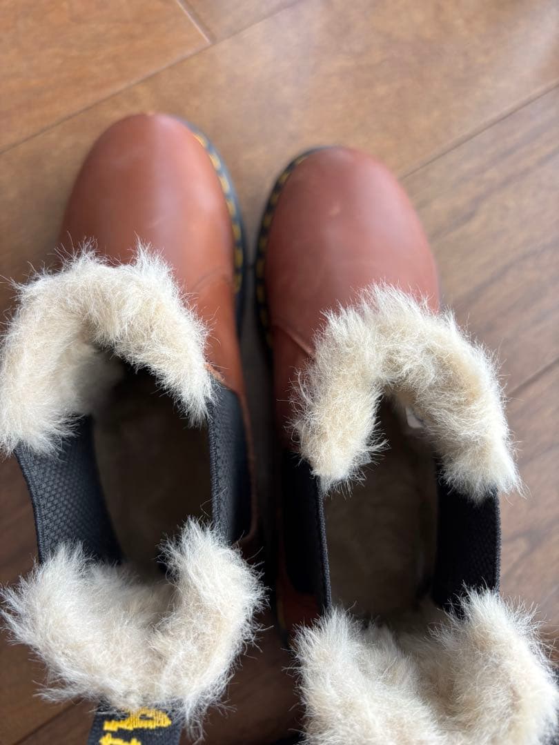 新品　ドクターマーチン　ハワイ購入　UK5 24センチほど　ブーツ　ファー