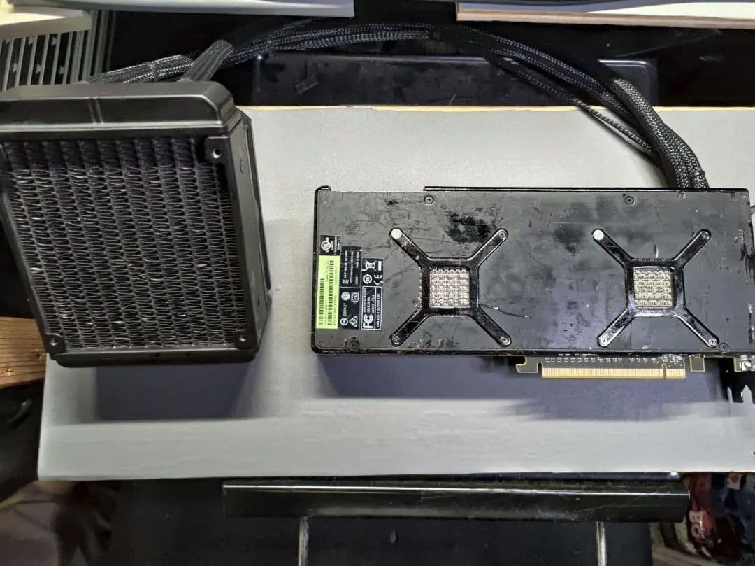 SAPPHIRE RADEON PRO DUO 8G HBM その①