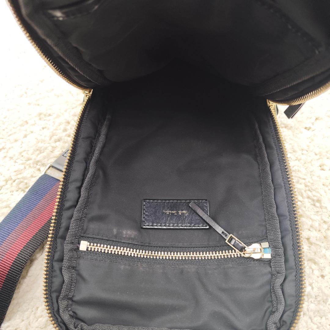 美品 Paul Smith ボディバッグ ショルダー 黒 マルチストライプ 軽量