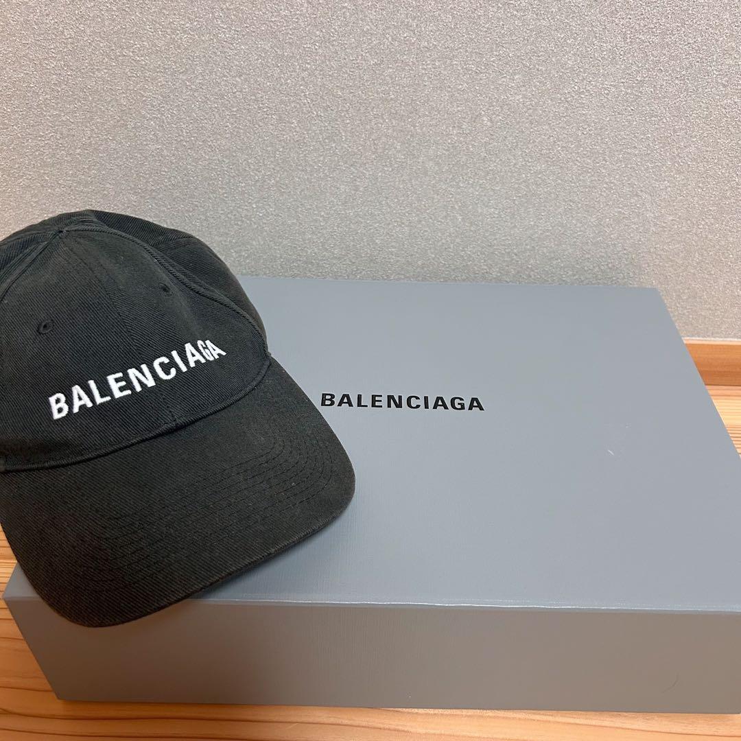 バレンシアガ 帽子