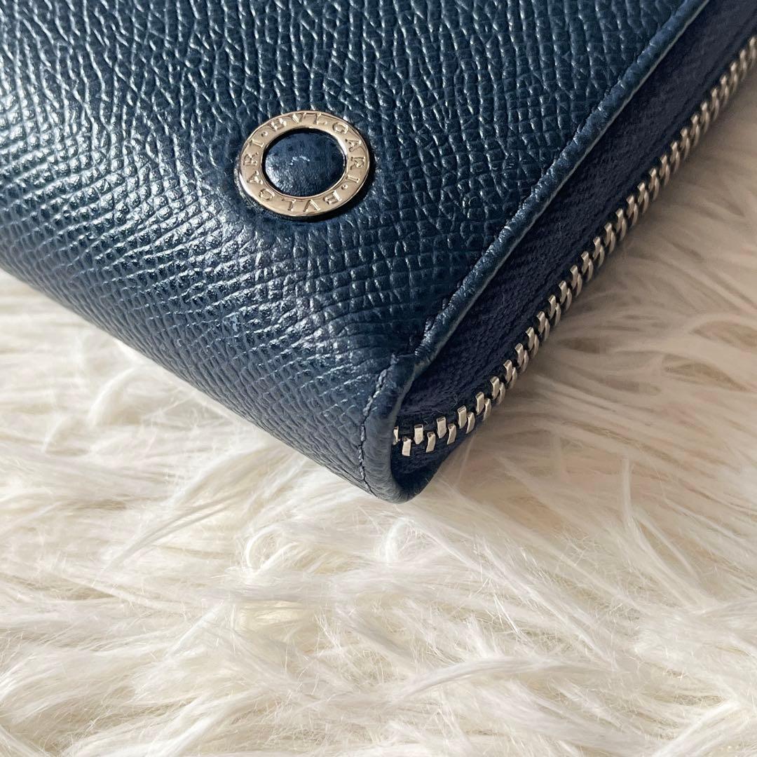 美品　BVLGARI長財布　ネイビー　ラウンドジップ　サークルロゴ　ブルガリマン